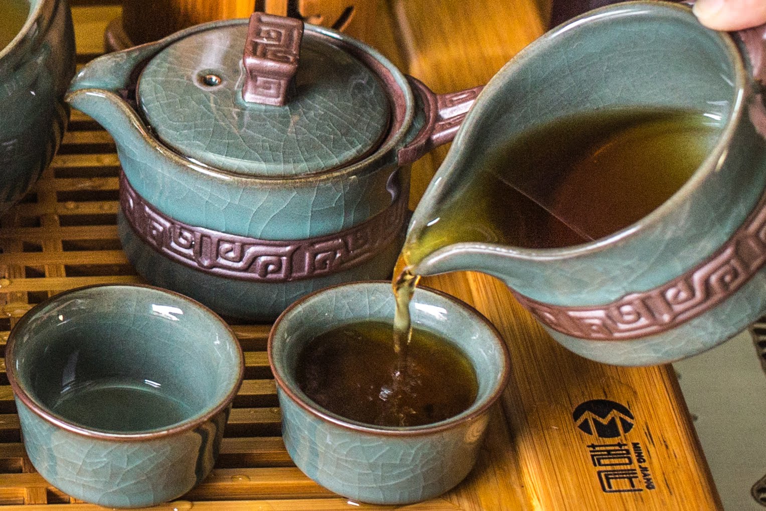 Combo Hồng Trà (200gr/hũ) +  Trà Oolong (400gr/hũ) Nguyên Chất Bảo Lộc Vũ Gia