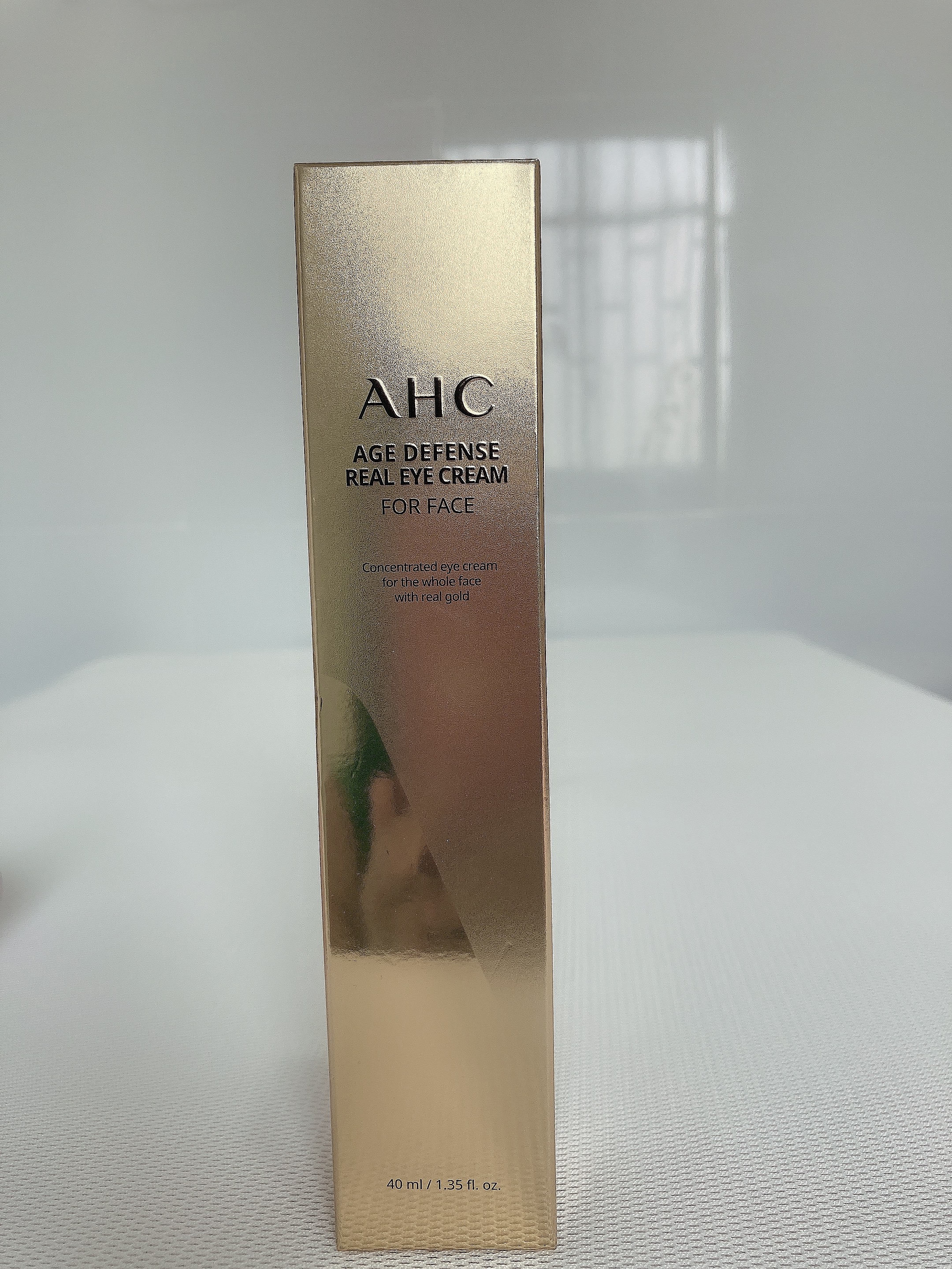 Kem dưỡng mắt AHC AGE DEFENSE REAL EYE CREAM FOR FACE 40 ml