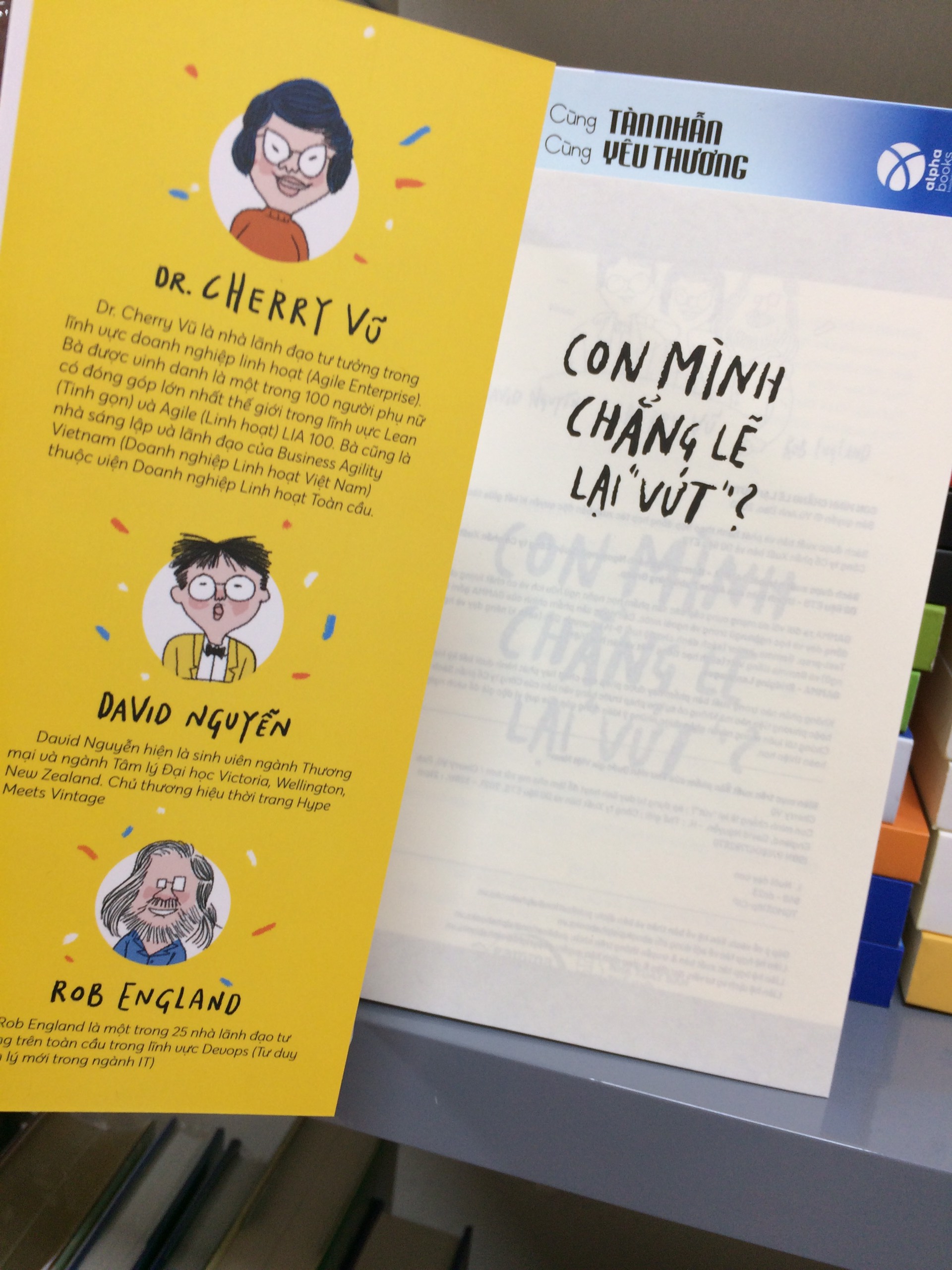 Con Mình Chẳng Lẽ Lại Vứt