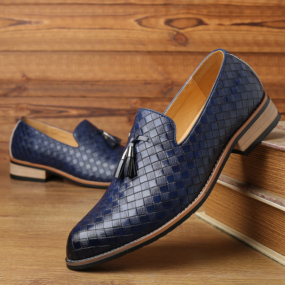 New style casual footwear single shoes fashion tassel lazy shoes peas shoes large size loafers men's shoes