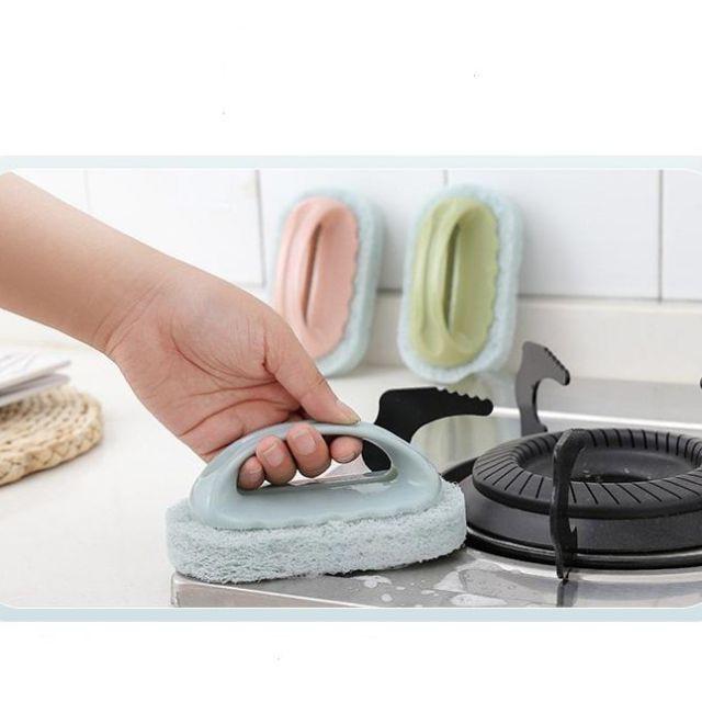 Bàn chải cọ rửa bọt biển đa năng có tay cầm tiện dụng - GIAO MÀU NGẪU NHIÊN 88081 THẾ GIỚI TIỆN ÍCH