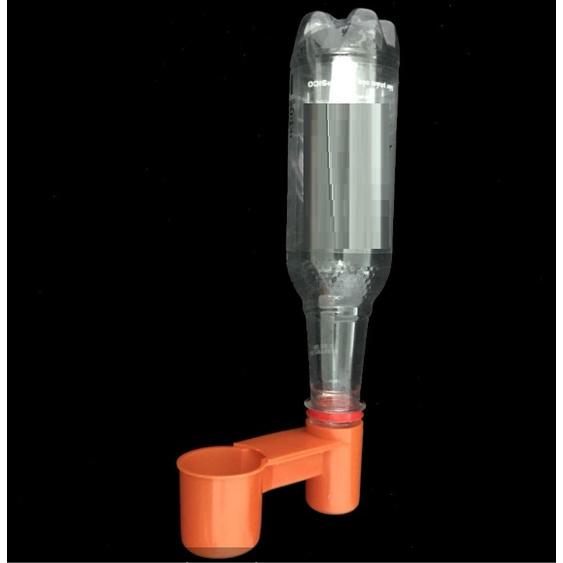 1 cái MÁNG NƯỚC TỰ ĐỘNG CHO GÀ, BỒ CÂU, CHIM CẢNH