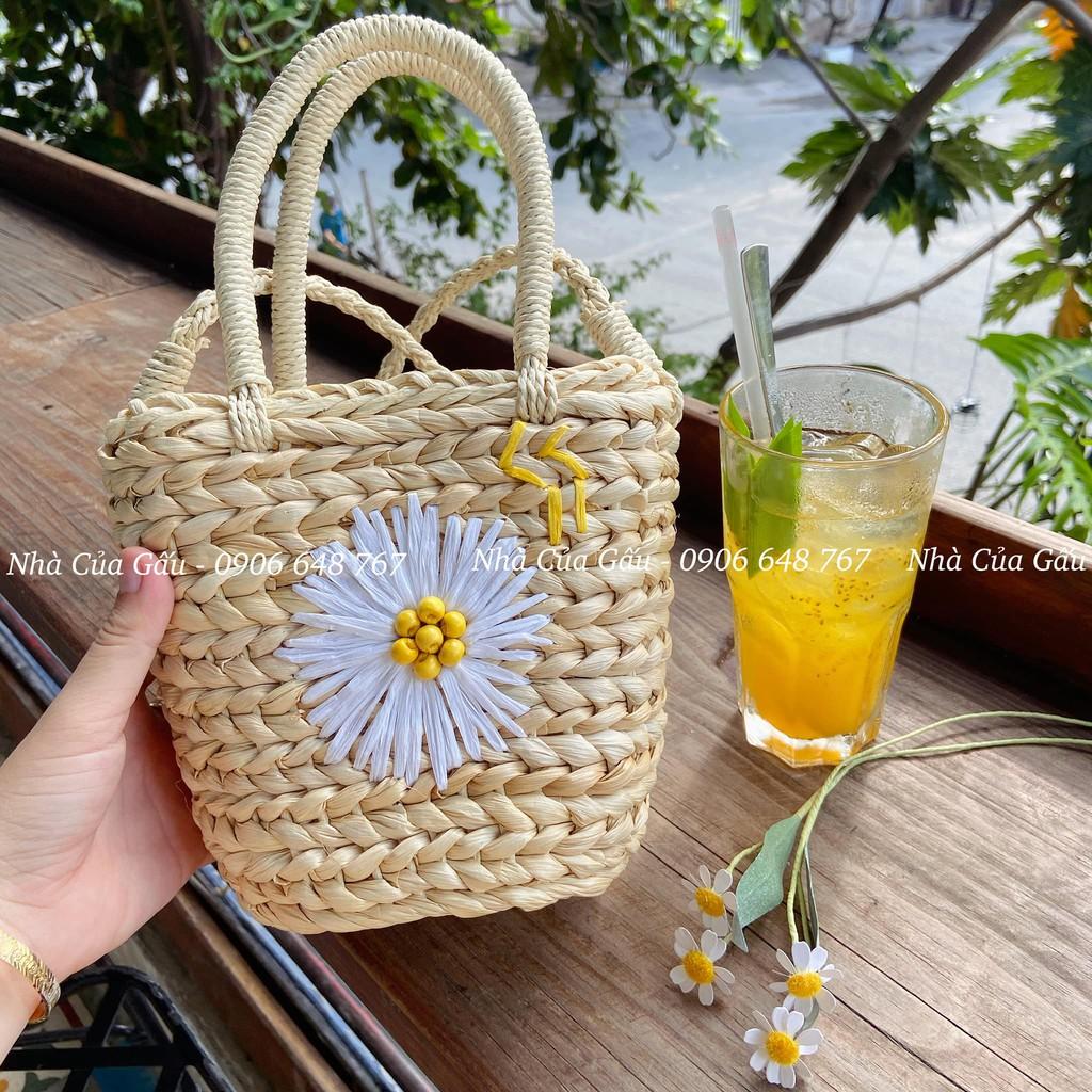 Giỏ cói hoa cúc xinh cực shop mới về luôn ạ