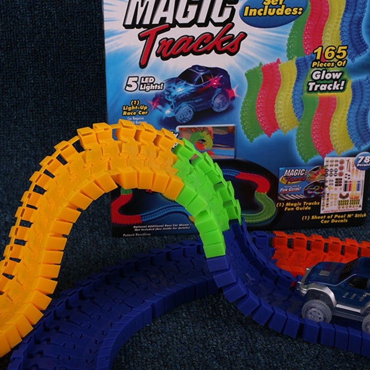 Bộ lắp ráp đường đua ô tô Magic Tracks 165pcs