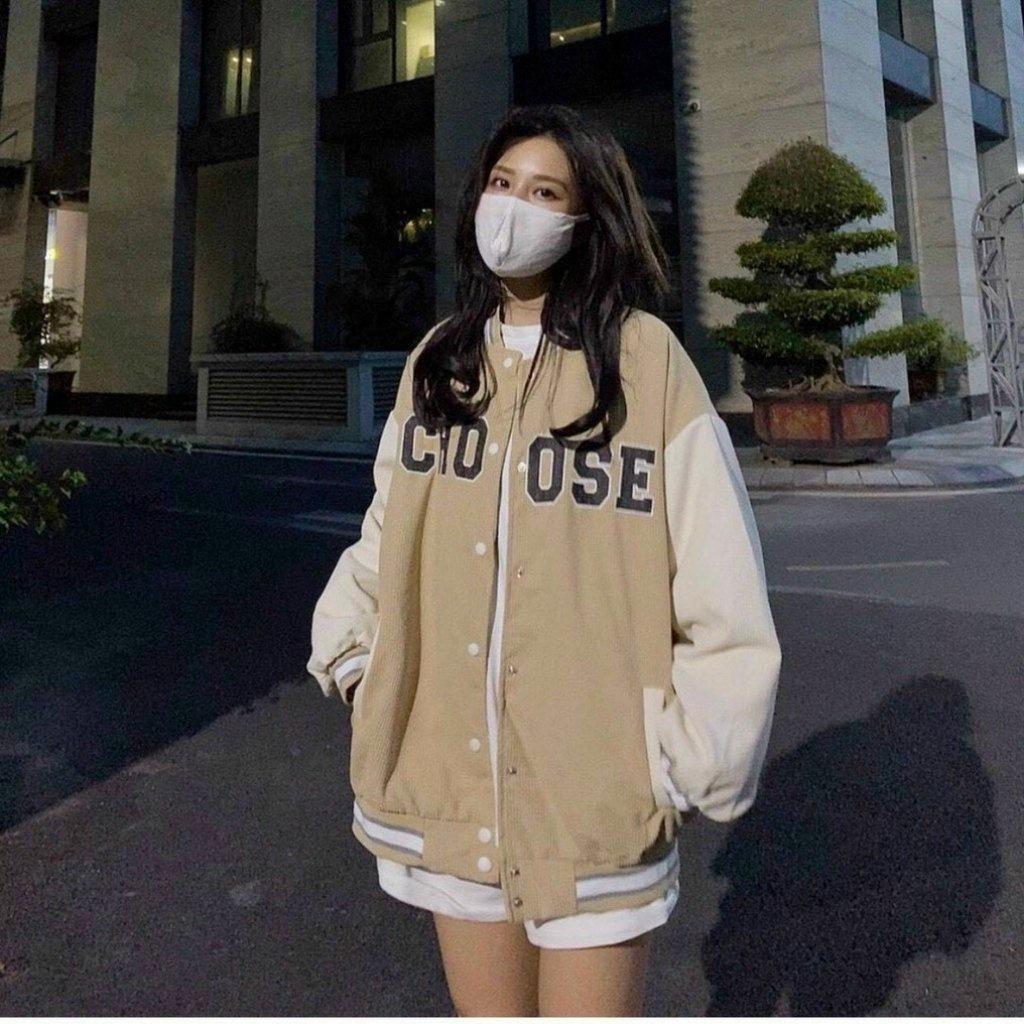 Varsity jacket nhung tăm unisex form rộng áo bomber 2 lớp ulzzang streetstyle nam nữ hottrend CHOOSE, Áo khoác bomber Choose Unisex, kiểu áo khoác ngoài mùa thu chất vải nhung tăm lót dù cao cấp, oversize rộng