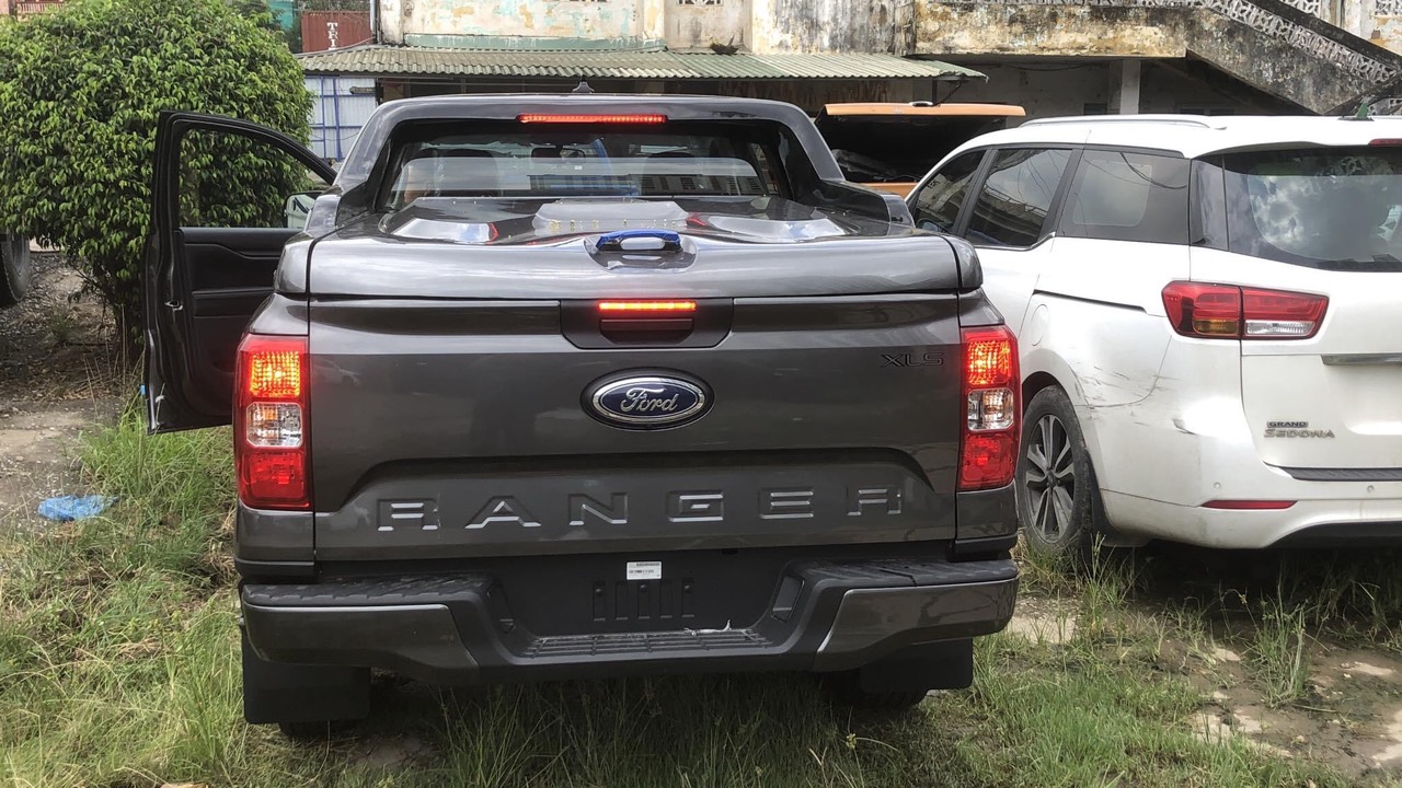 NẮP THÙNG THẤP ALLNEW XE FORD RANGER 2023-ĐƯỢC SẢN XUẤT BỞI CTY CP PLASTIC THÁI LAN-NHẬN LẮP ĐẶT TẠI TP.HCM, TP.HÀ NỘI, VÀ CÁC TỈNH LÂN CẬN TP.HCM.