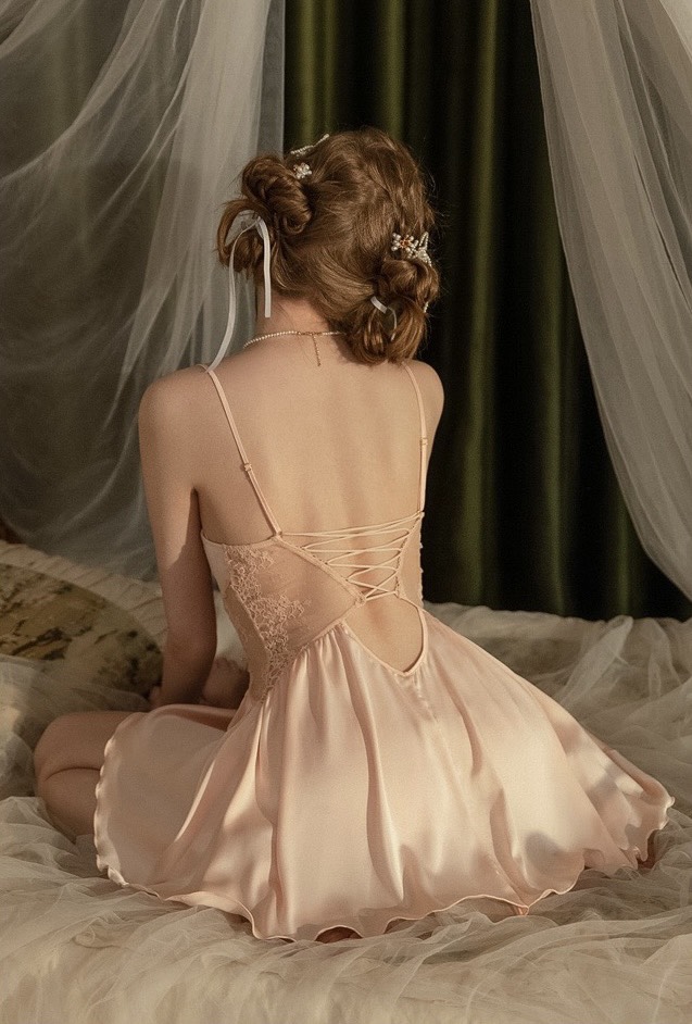 Váy Ngủ Hơ Lưng Tinh Tế (không kèm áo choàng) - B.Lingerie