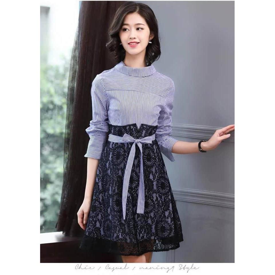 Đầm Xòe Sọc Kate Phối Ren Hoa chất vải sọc kate phối ren lưới hoa mịn và mát,ko co giãn. Đầm thích hợp cho chị em đi làm công sở,đi chơi,đi tiệcnhé