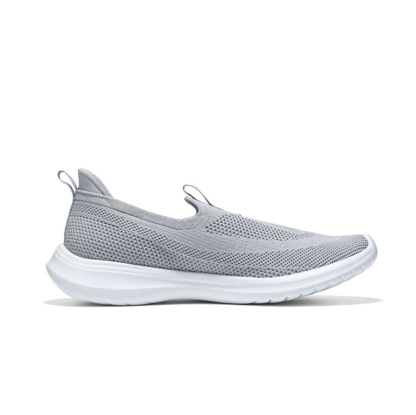 Giày thể thao Biti's Embarce nữ (35-40)