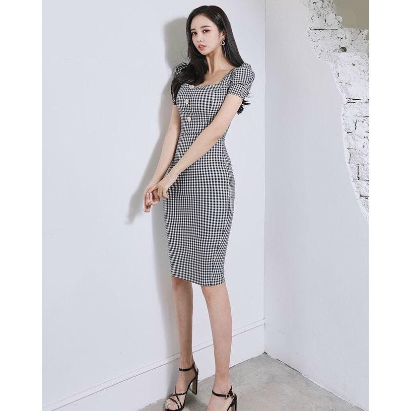 Đầm Ôm Caro Tay Bồng, Đính Nút, Tôn Dáng, Tôn Da, Đơn Giản Nhưng Sang Xịn