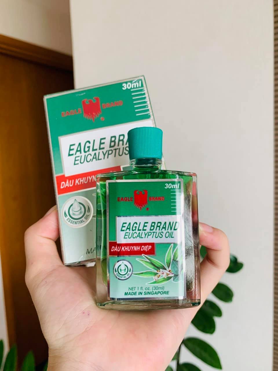 Lốc 12 chai Dầu Khuynh Diệp EAGLE BRAND EUCALYPTUS OIL 30ML- trắng ( Singgapore SX cho Thị Trường Mỹ ) ( không xuất hóa đơn đỏ )