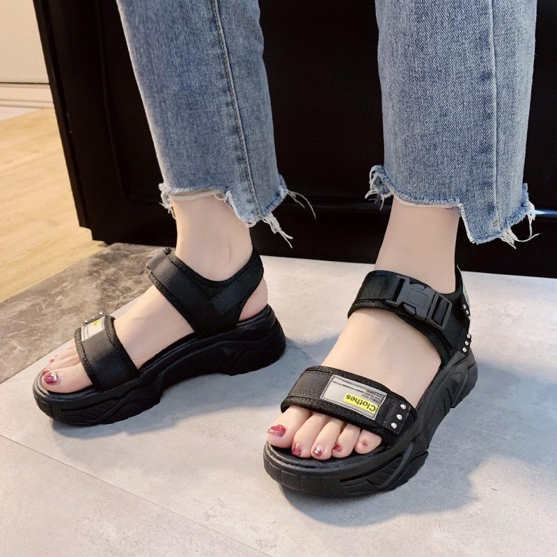 Giày Sandal Nữ MWC Đế Cao Quai Ngang Khóa Bấm Màu Đen Kem NUSD- 2777