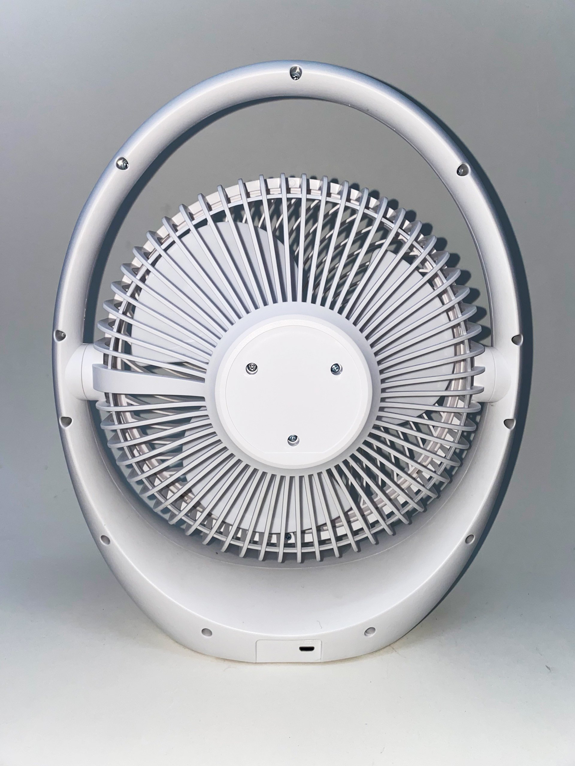 QUẠT ĐỂ BÀN CÓ SẠC TÍCH ĐIỆN ĐÈN LED EERFECT PF-QB2180 công suất 5w bảo hành 6 tháng- Hàng chính hãng