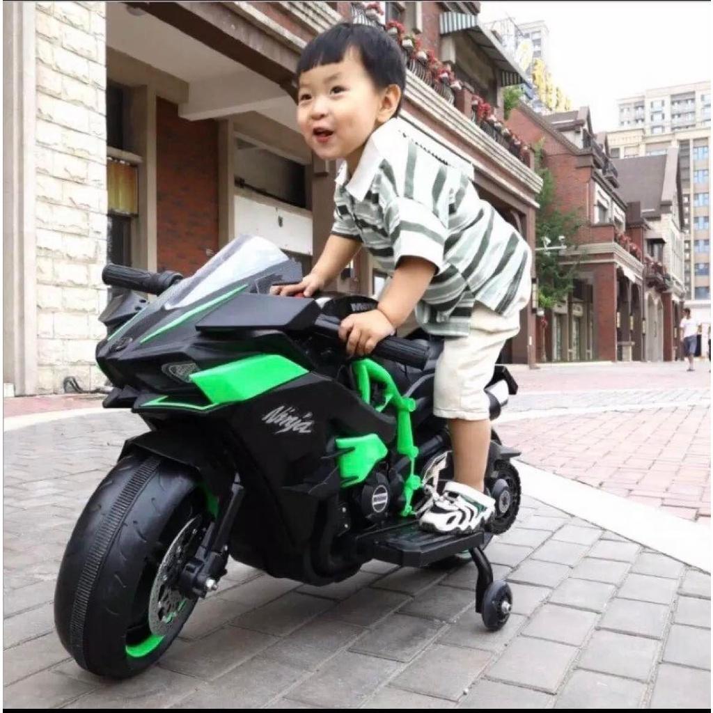 [SP CAO CẤP] Xe máy điện trẻ em xe máy điện cho bé H2R sử dụng chân ga đa chức năng bánh xe có đèn - xanh lá