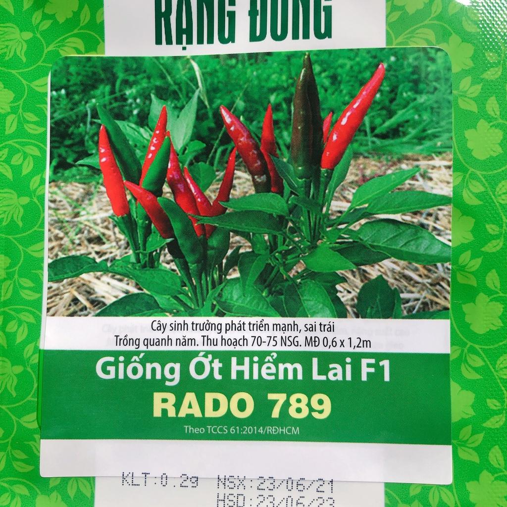 Hạt Giống Ớt Hiểm Lai F1 Rado 789 gói 0,2g - sai trái. Trái dài 6-8cm, chín có màu đỏ tươi, cay nồng rất ngon