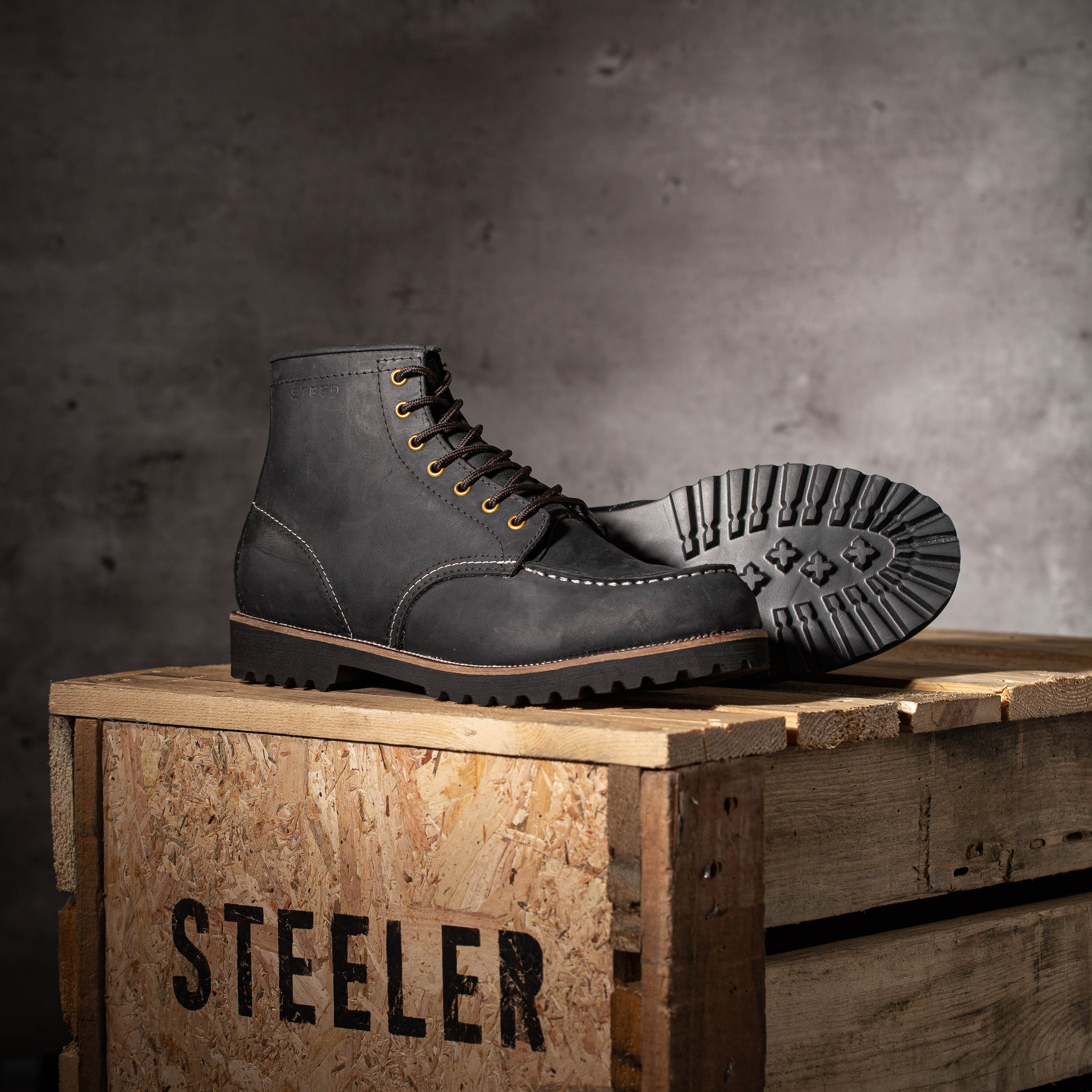 GIÀY DA NAM STEELER - MOCTOE BLACK WITH BLACK SOLE