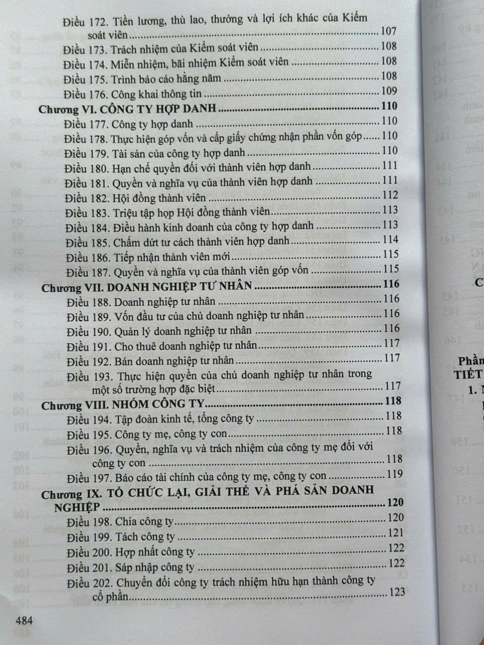Sách Luật Doanh Nghiệp sửa đổi, bổ sung 2025 – Hệ Thống Các Văn Bản Quy Định, Hướng Dẫn Chi Tiết Thi Hành (V2614T)