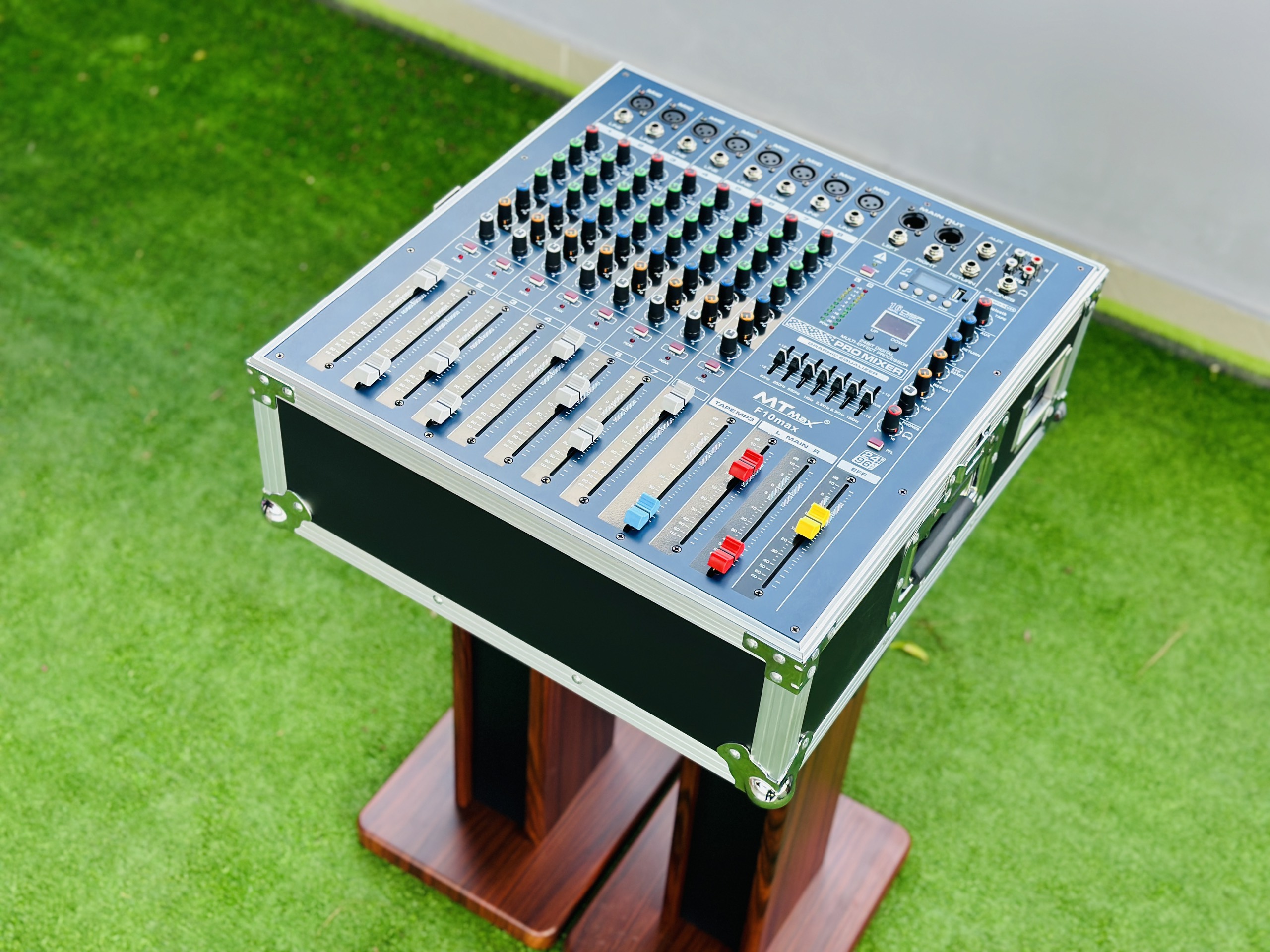 Mixer MTMAX F10 MAX liền công suất cực khủng chuyên nghiệp tích hợp nhiều chức năng- chuyên sân khấu, karaoke phòng trà, quán bar
