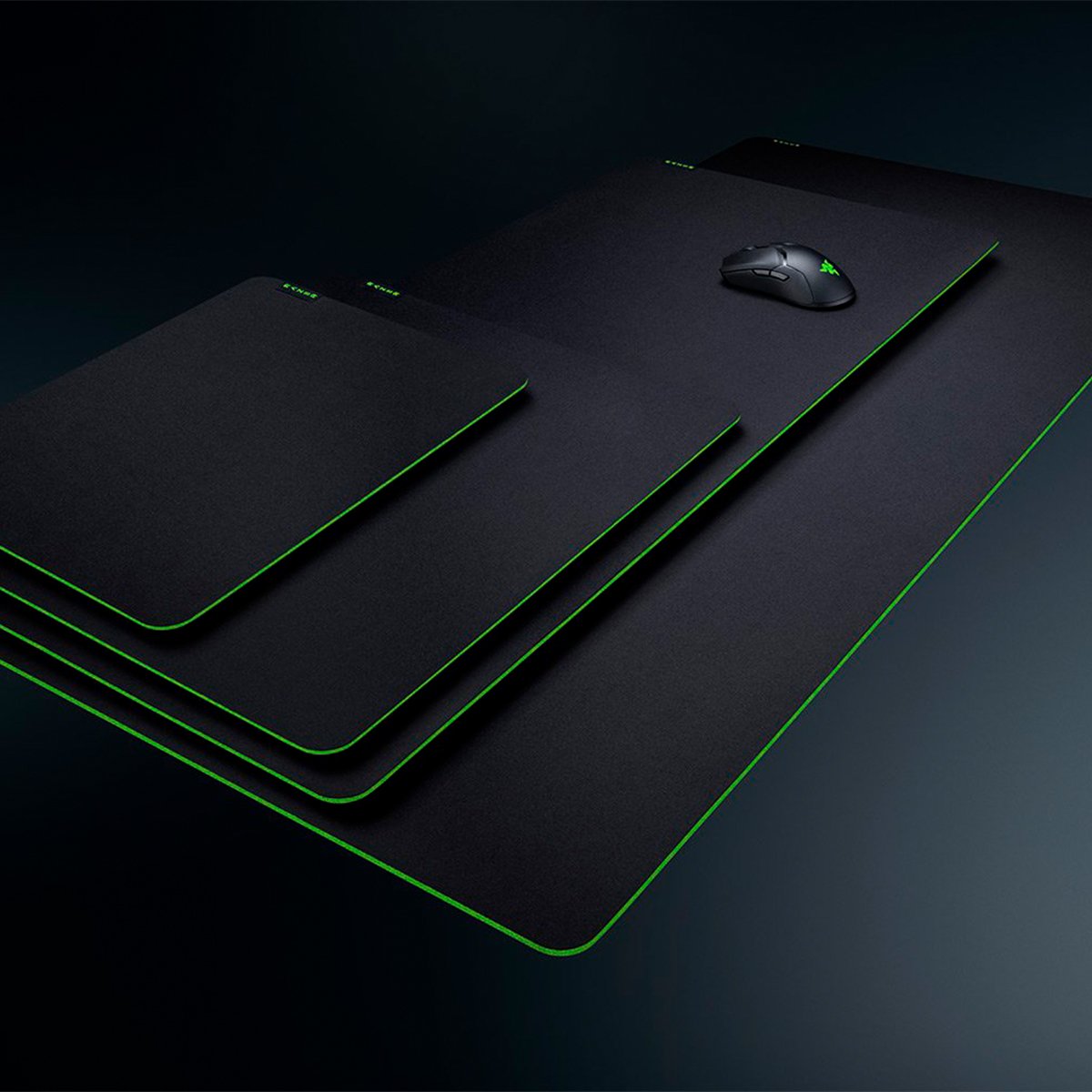 Tấm lót chuột Razer Gigantus V2 - Soft Mat-Large_RZ02-03330300-R3M1- HÀNG CHÍNH HÃNG