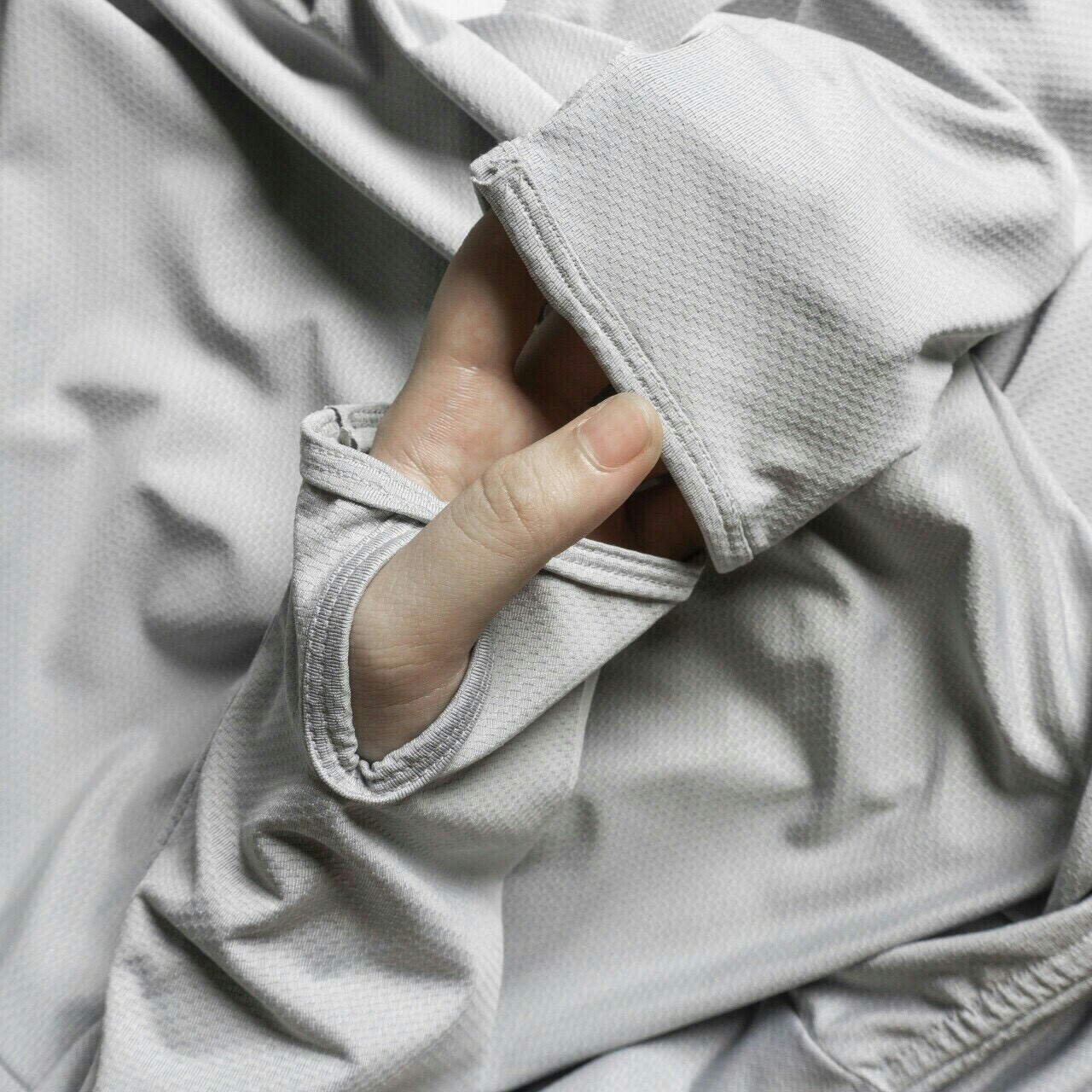 Áo khoác chống nắng chất liệu vải mềm mịn thun co dãn dành cho nam (size L)
