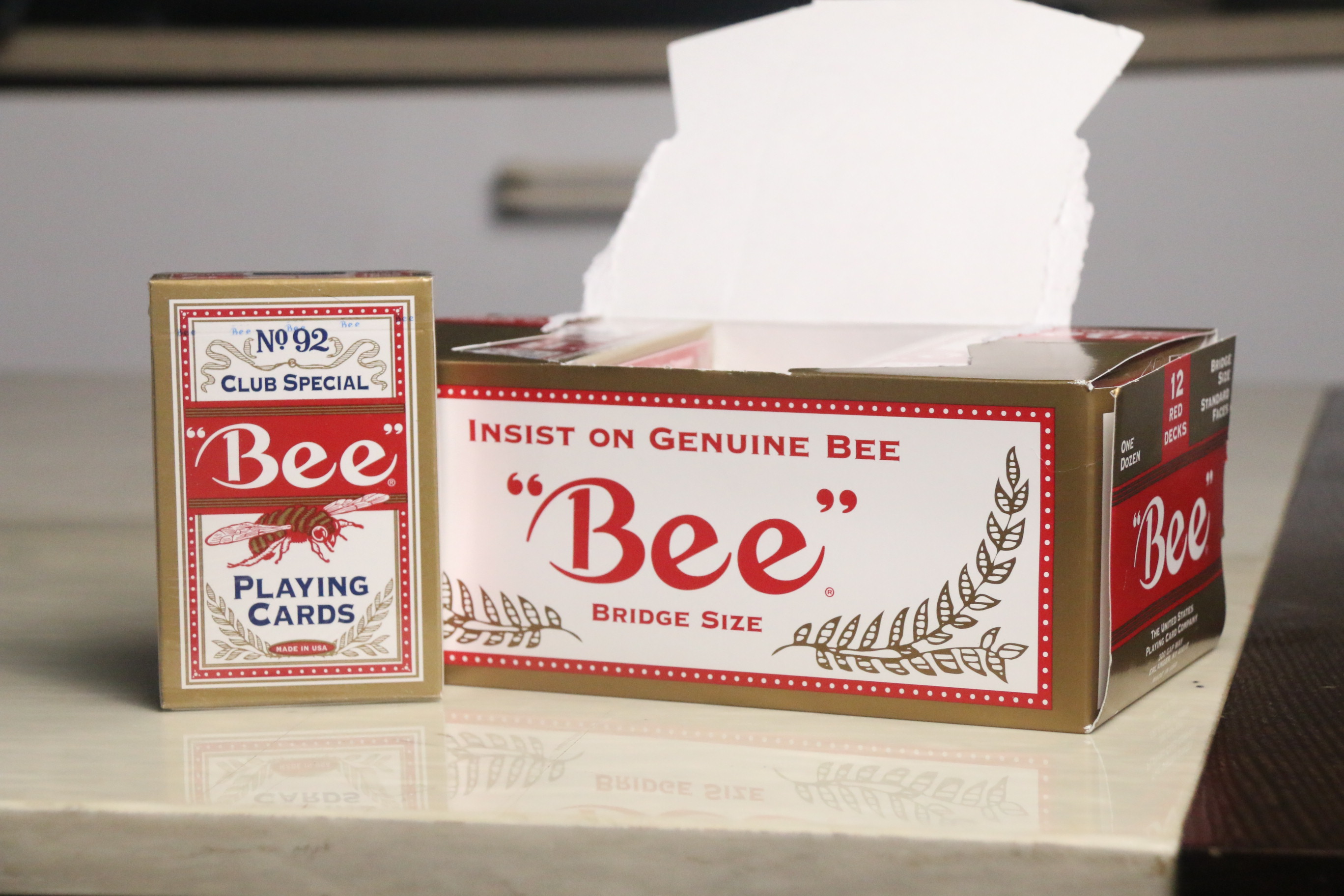 Bài tây bee playing cards
