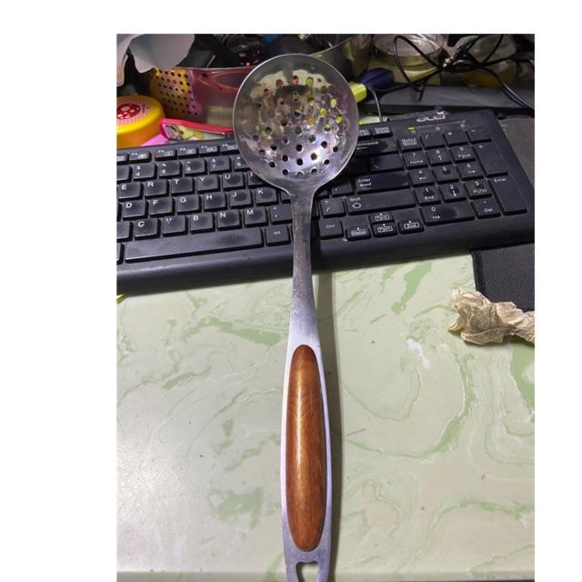 Môi múc canh inox 100% 7cm x 25cm