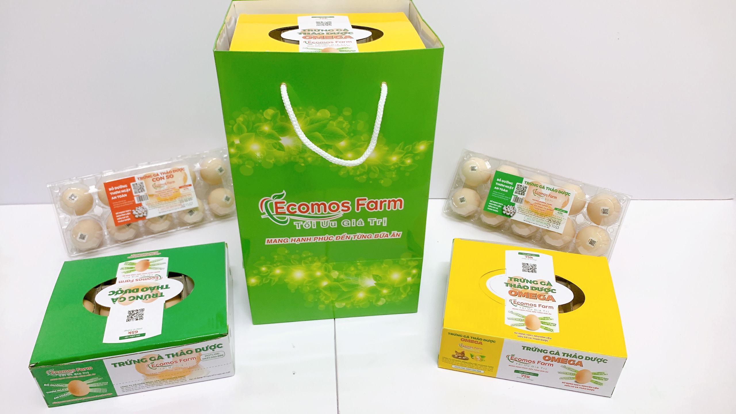 Combo 3 hộp trứng gà thảo dược (2 hộp Ecomos và 1 hộp Omega)