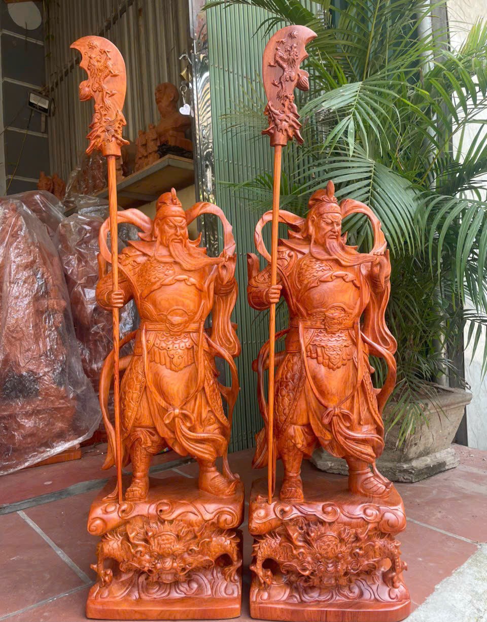 Tượng quan công trấn ải bằng gỗ hương đá kt cao 80×29×19cm