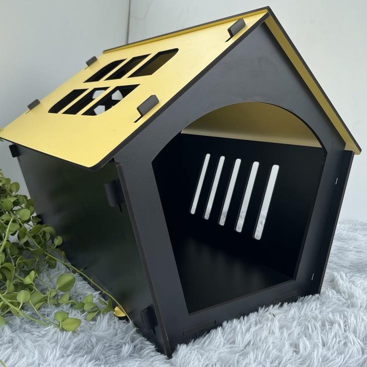 Nhà chuồng cho thú cưng chó mèo BHP9-VD được làm bằng gỗ cao cấp, lắp ráp dễ dàng , màu Vàng Đen