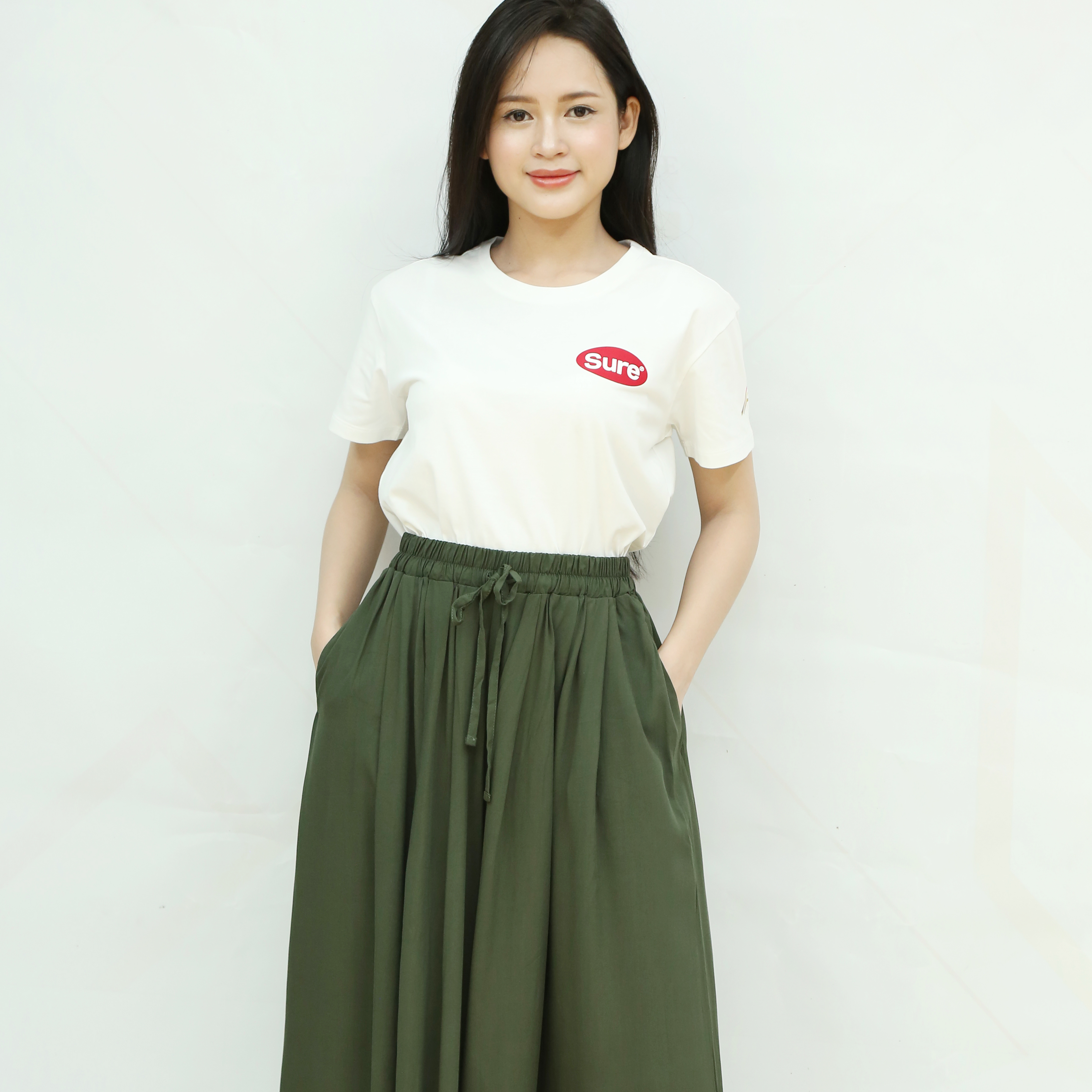 Áo Thun Nữ Logo Thương Hiệu Sure,Chất Liệu 100% Cotton Organic Premium,Tốt Cho Da, Ưu Điểm Vượt Trội