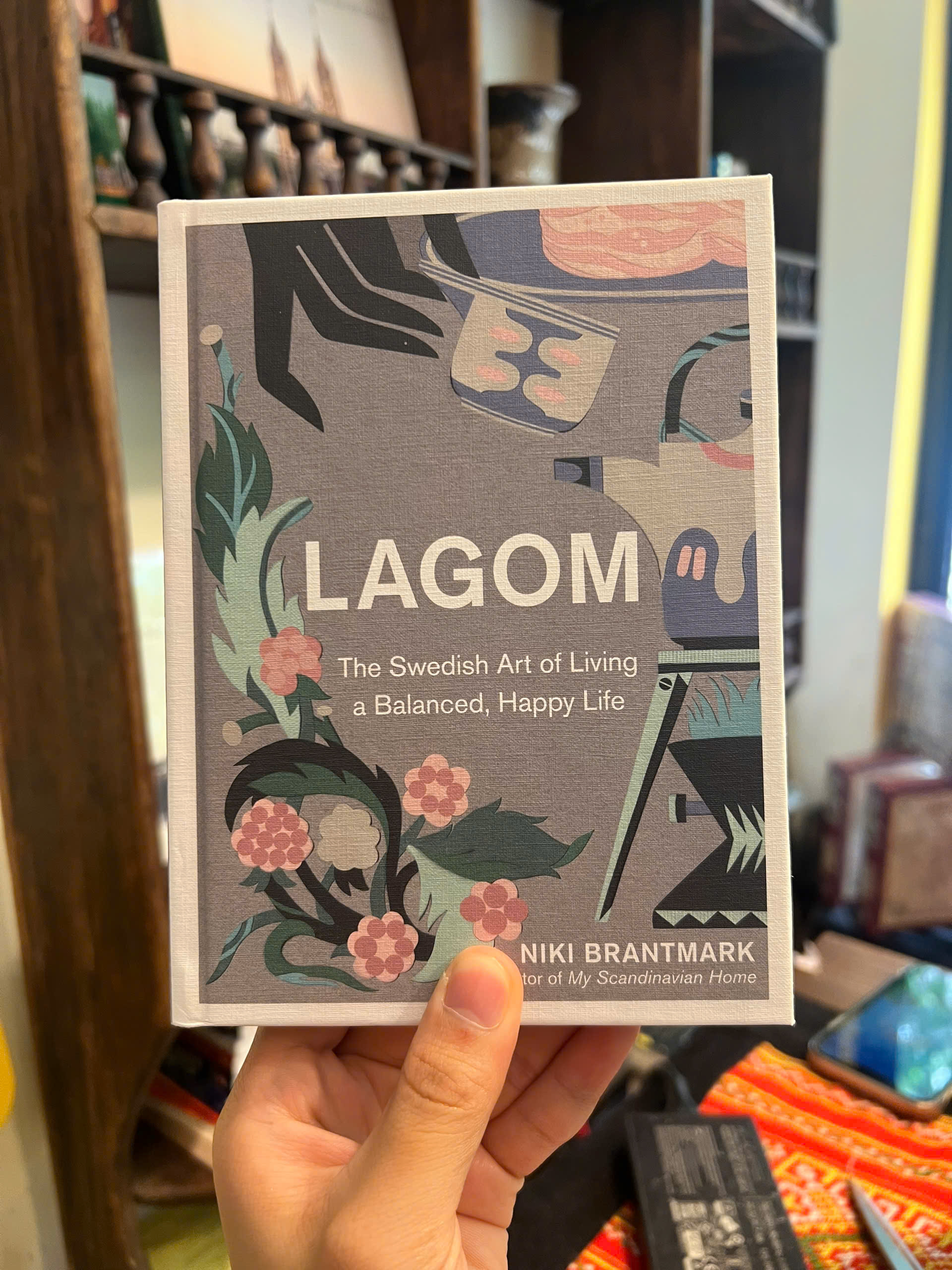 Sách - Lagom: The Swedish Art of Living a Balanced, Happy Life | Ngoại văn Nhập khẩu / Bìa cứng