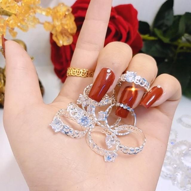 Nhẫn kim tiền đính đá nhỏ