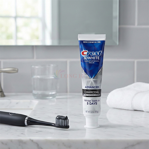 Kem đánh răng Crest 3D White Advanced Charcoal (93g) - Hàng chính hãng
