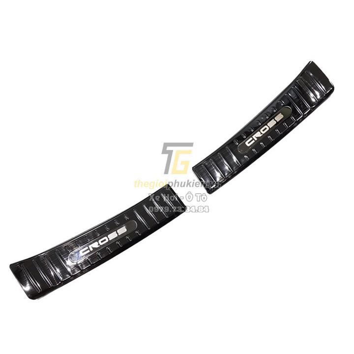 Ốp chống trầy bậc cốp Titan dành cho xe Toyota Corolla Cross 2020
