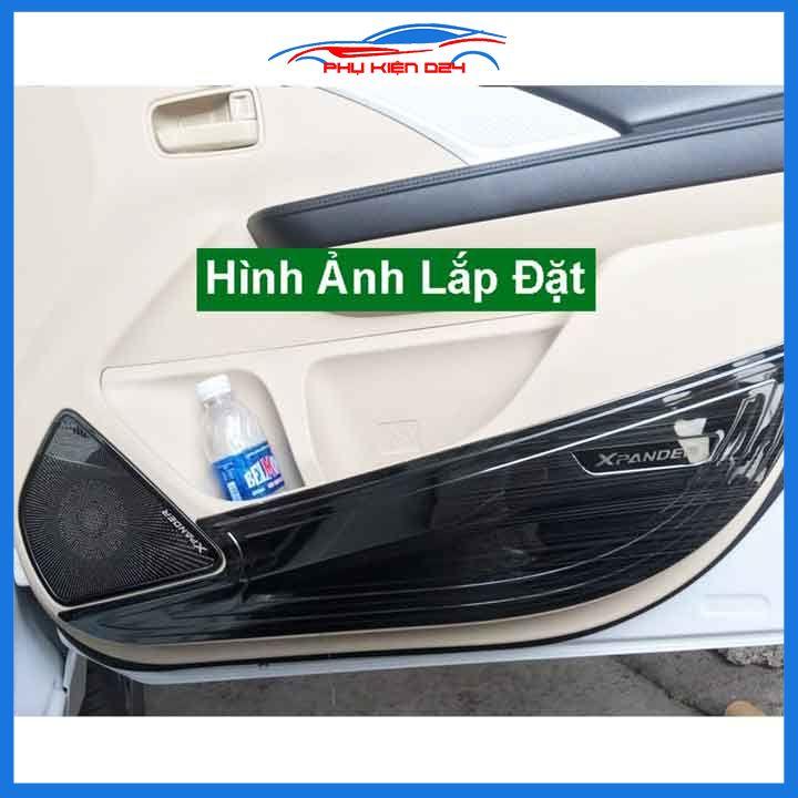 Bộ ốp màng loa vân Titan cho xe Xpander 2018-2019-2020-2021-2022 chống xước trang trí nội thất ô tô