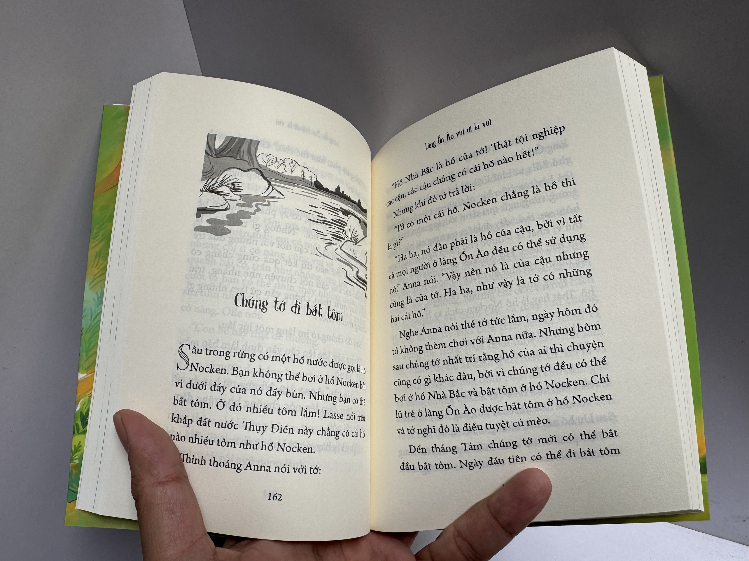 (Phiên bản song ngữ) LŨ TRẺ LÀNG ỒN ÀO + LÀNG ỒN ÀO VUI ƠI LÀ VUI - Astrid Lindgren – Nguyễn Bích Lan dịch - NXB Phụ Nữ