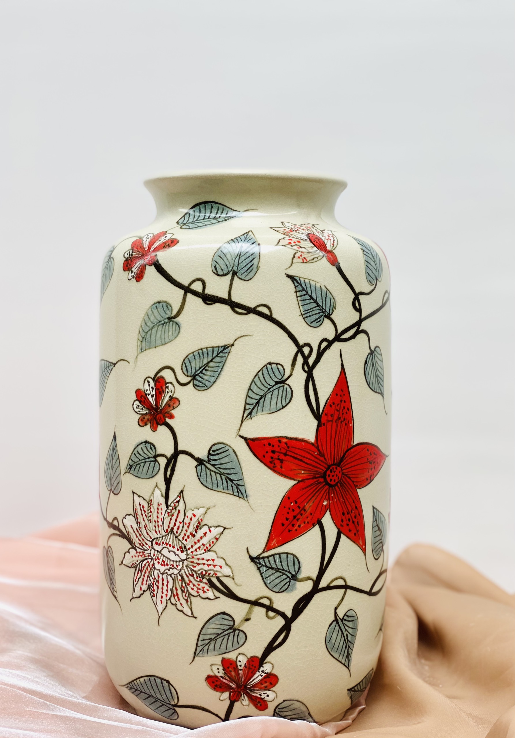 BÌNH HOA VẼ TAY MEN LAM H33CM