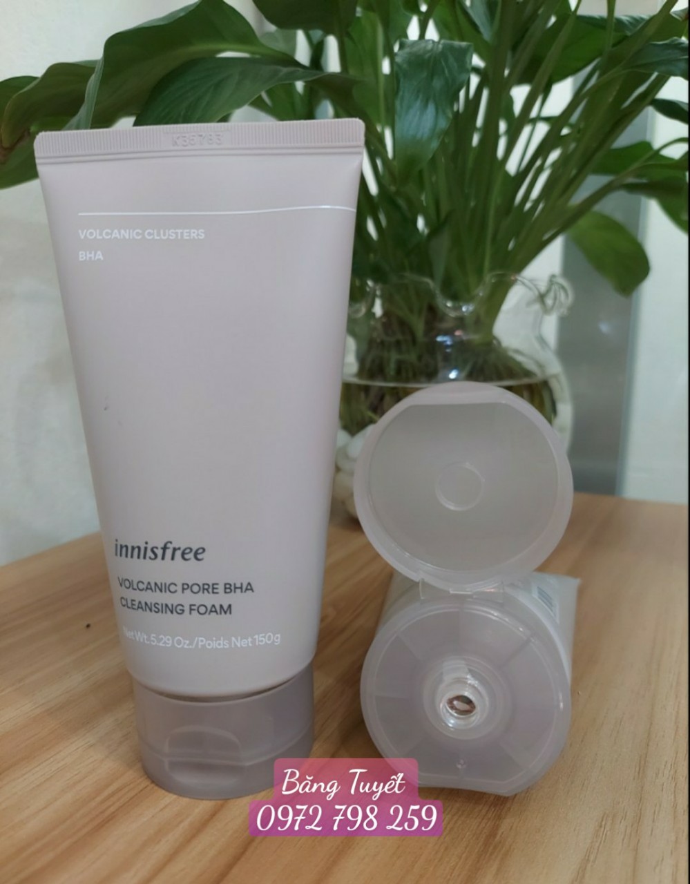 Sữa Rửa Mặt Tro Núi Lửa Giảm Mụn Đầu Đen, Bã Nhờn Innisfree chuẩn Hàn Quốc ( mẫu mới 2022)