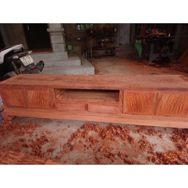 KỆ TIVI GỖ HƯƠNG ĐÁ