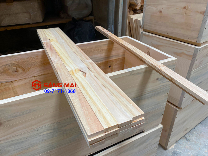 Thanh gỗ thông 1cm x 3cm x dài 80cm + láng mịn 4 mặt