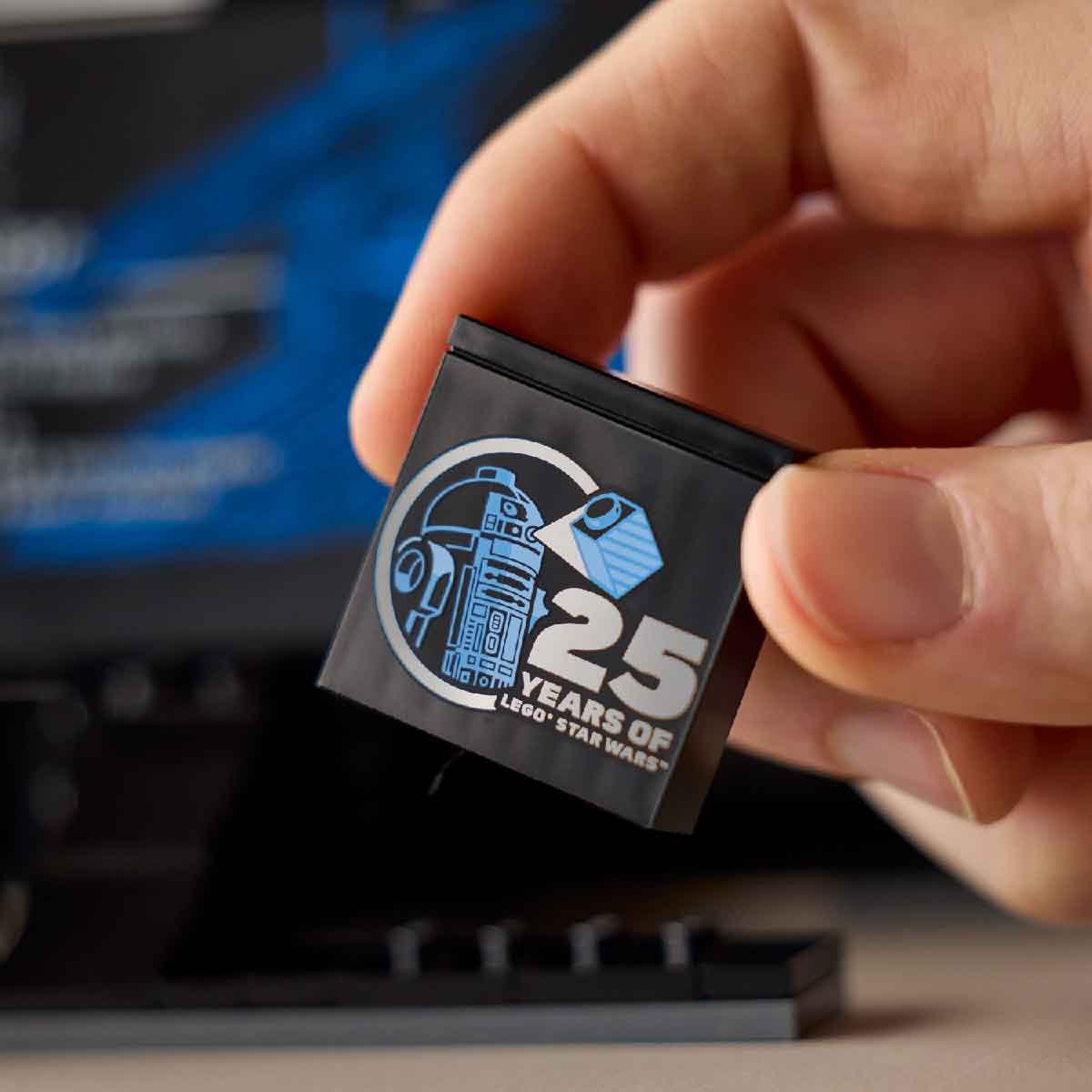 LEGO STAR WARS 75382 Bộ Lắp Ráp TIE Interceptor (1931 chi tiết)