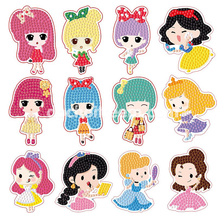 Tranh đính đá hoạ tiết hoạt hình dễ thương độc đáo, tranh đính đá có kèm khung gỗ mẫu ngẫu nhiên