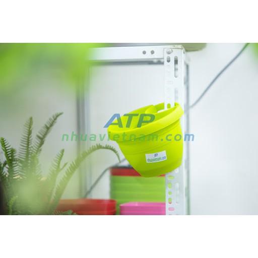 Chậu nhựa trồng cây loại treo cột