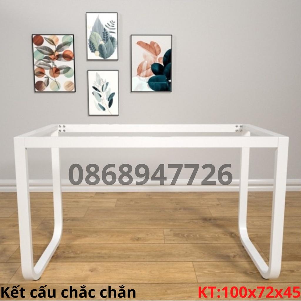 Bàn làm việc chân U, bàn chân sắt chịu lực Saikou SKKS01