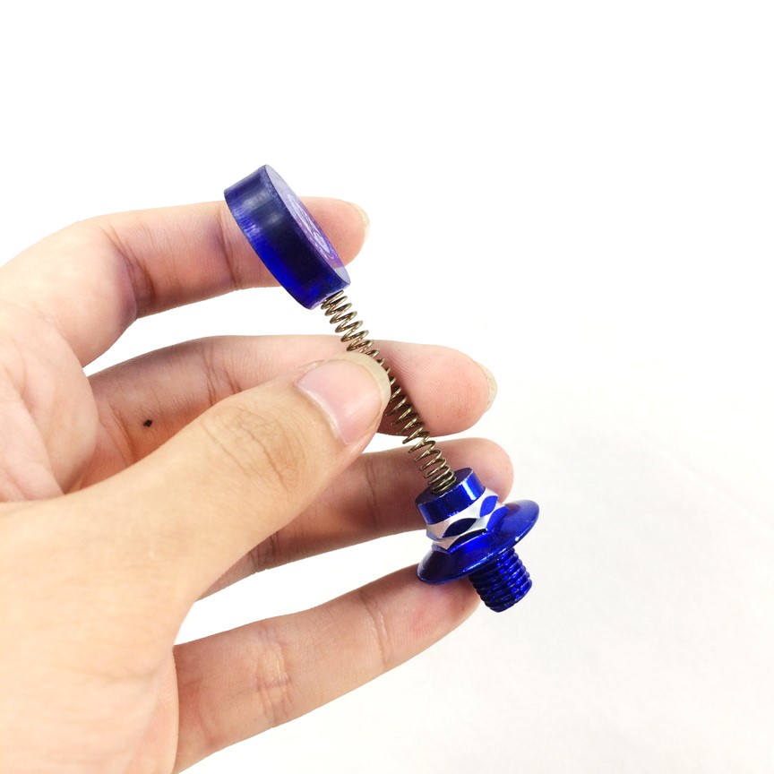 Ốc chân kính 10 ly lò xo lúc lắc dành cho xe máy màu xanh