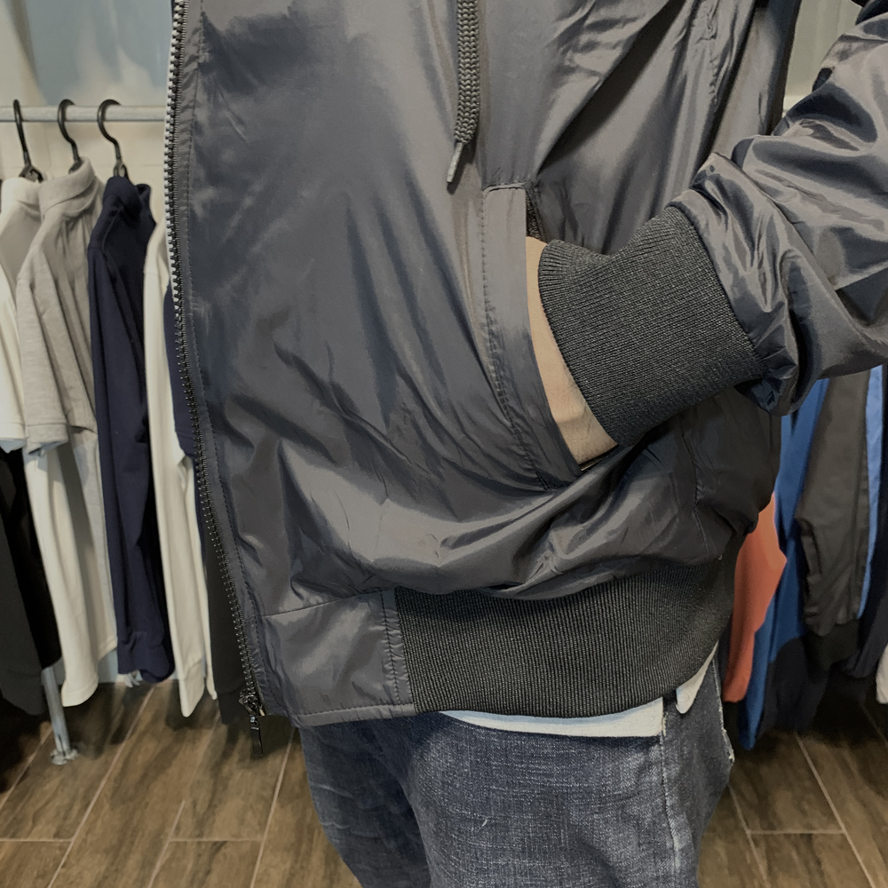 Áo khoác gió chống nước cách nhiệt có túi trong và 2 túi ngoài dây kéo, vải ấm áp, cản gió hiệu quả