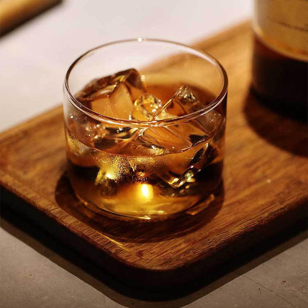 Chén thủy tinh dày, chịu nhiệt. Hình dạng núi, đế gỗ