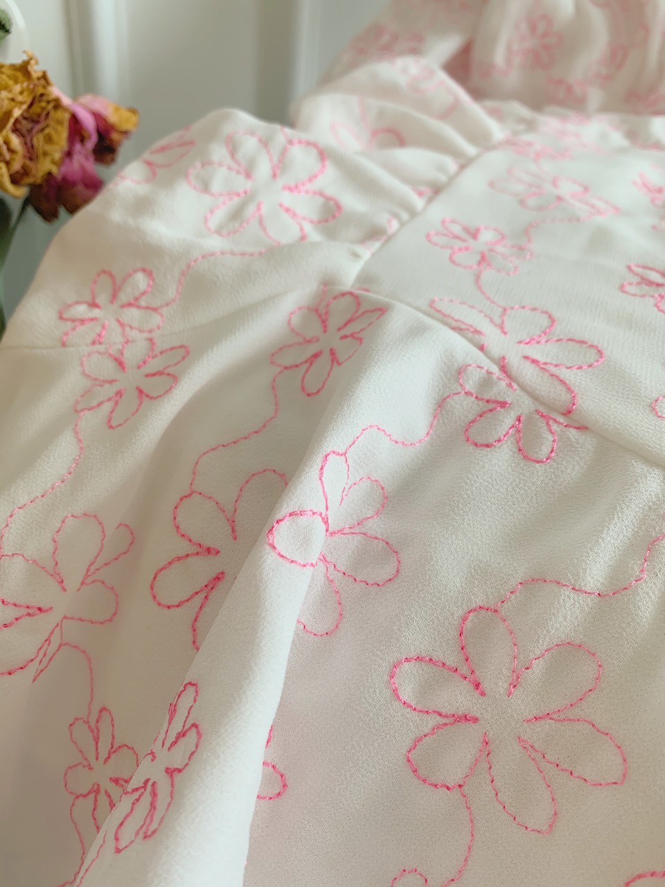 Đầm hoa cổ vuông Heull Dress Gem clothing SP060520