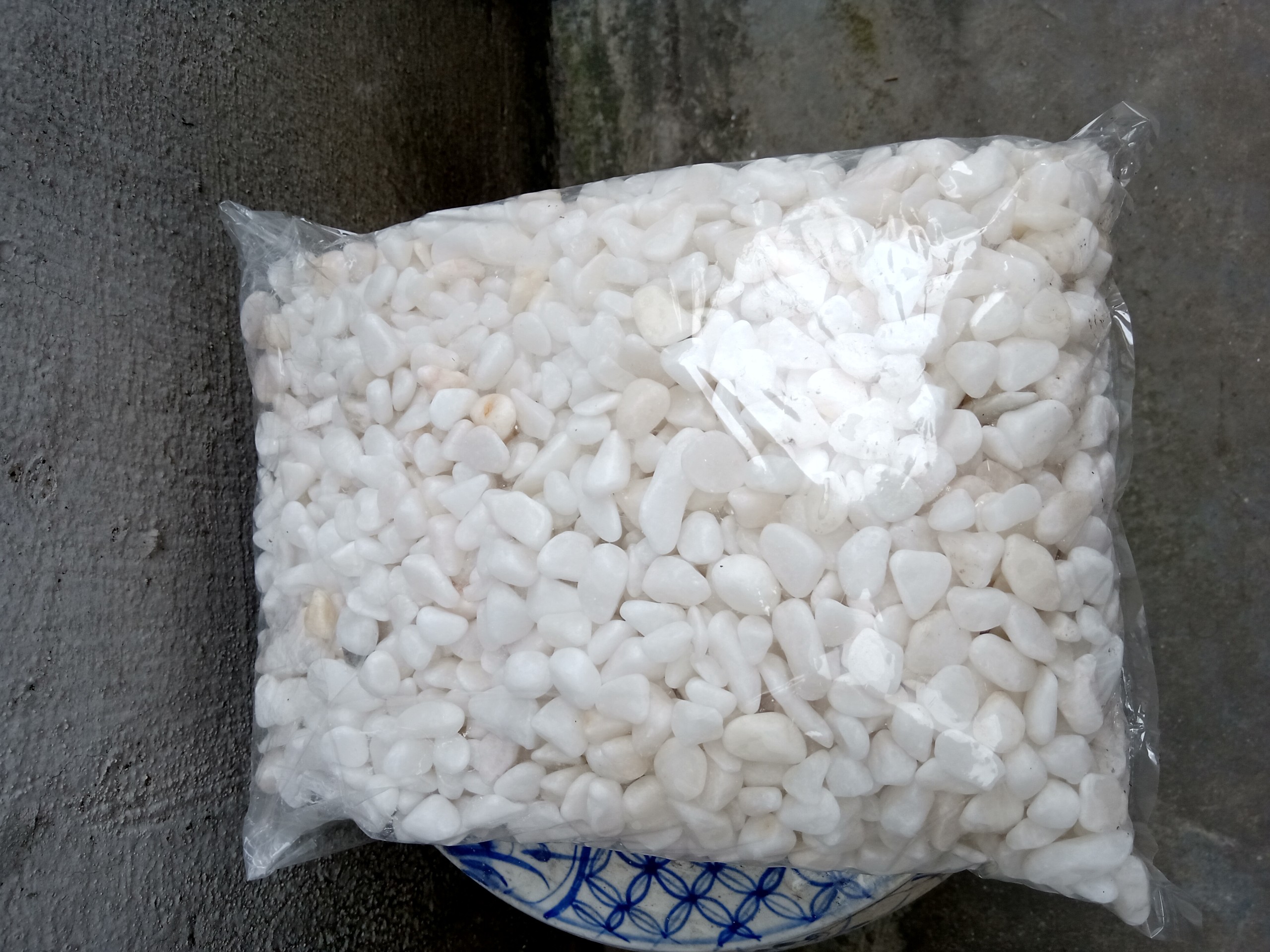 Sỏi Trắng Trang Trí Chậu Cây Kích Thước 1-2 cm