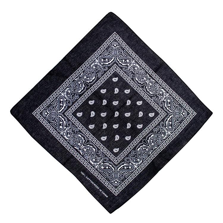 Khăn bandana màu mới kèm móc chain (theo lựa chọn)